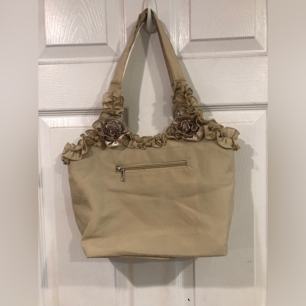 Elegant Floral satin Tan Handbag - Picture 2 of 8